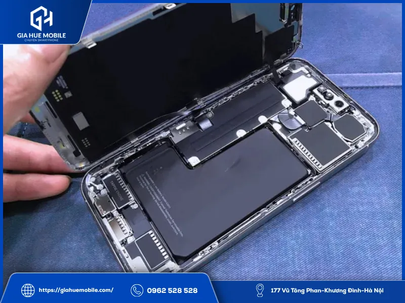 Dịch Vụ Thay Màn Hình Iphone Chuyên Nghiệp Lấy Ngay
