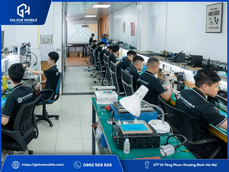Đội Ngũ Kỹ Thuật Viên Dày Dặn Kinh Nghiệm Tại Gia Huệ Mobile