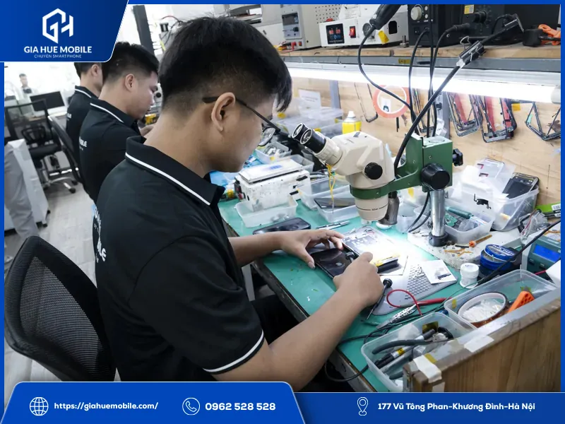 Quy Trình 5 Bước Thay Màn Hình Chuẩn Tại Gia Huệ Mobile