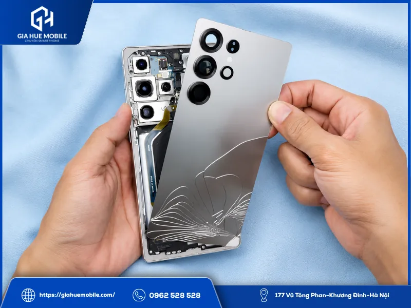 Samsung Bị Vỡ Kính Lưng Có Nên Tiếp Tục Sử Dụng