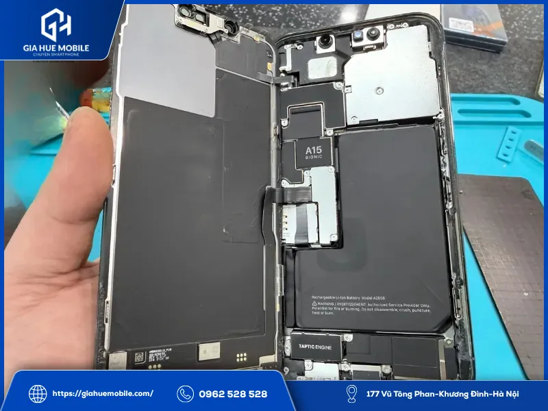 Thay Màn Hình iPhone Trọn Gói Những Gì