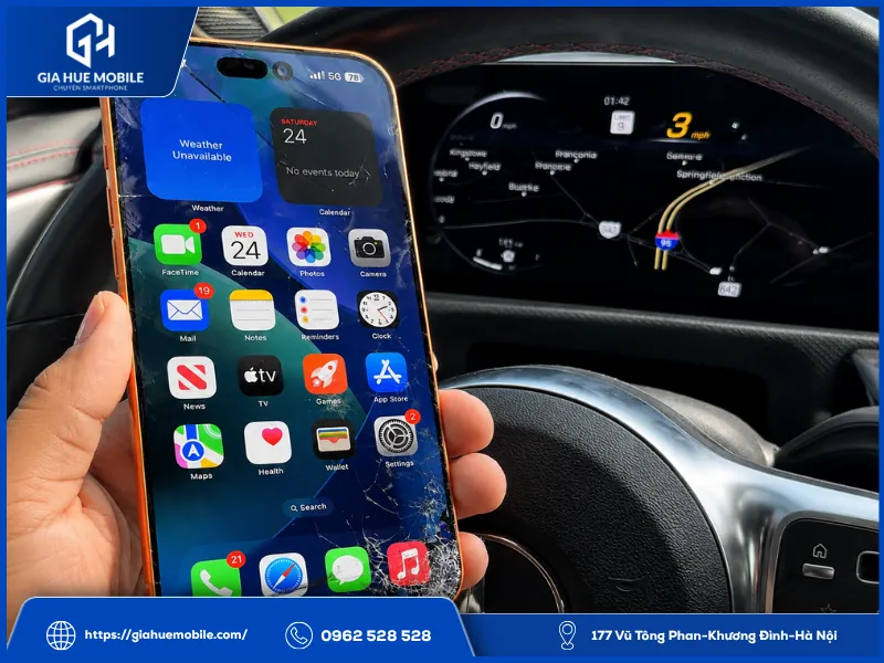 Trương Hợp iPhone 17 Pro Max Chỉ Cần Ép Mặt Kính Ngoài