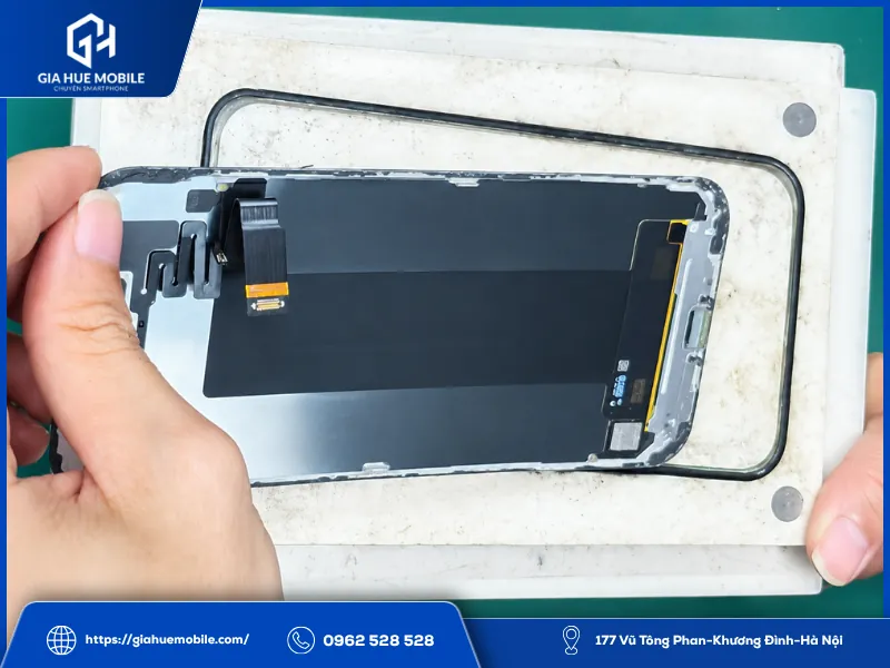 Ép Kính iPhone 17e Giữ Nguyên Màn Hình Zin