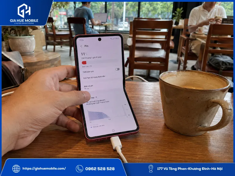 Kiểm tra tình trạng pin Samsung Z Flip 8 khi hao pin nhanh