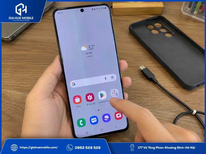Samsung S20 Ultra tự nhiên xuất hiện sọc màn hình