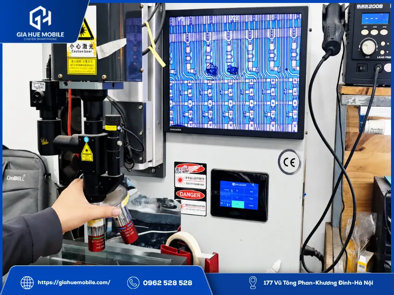 Sửa sọc màn hình S23 Plus bằng laser