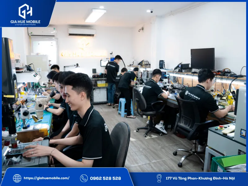Tiếp nhận và kiểm tra tình trạng Z Fold 8