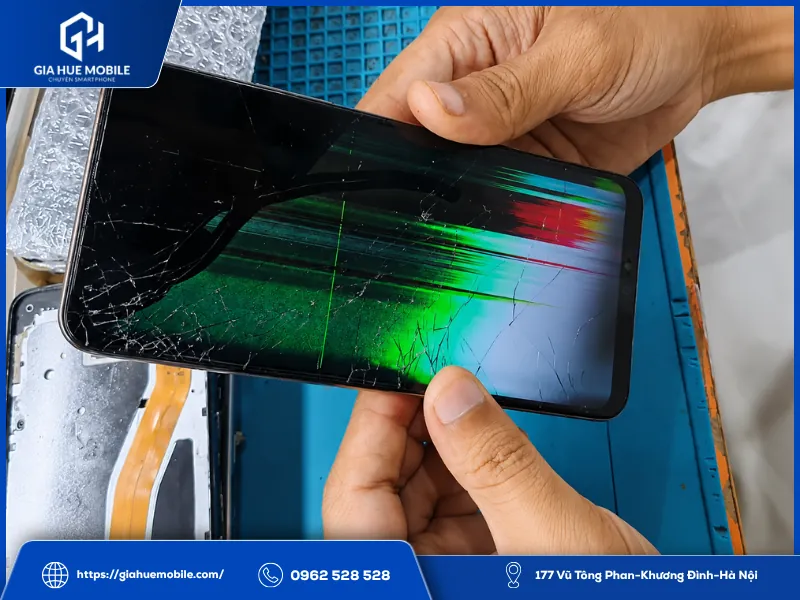 Điện Thoại Vivo Bị Chảy Mực Màn Hình Do Rơi Vỡ