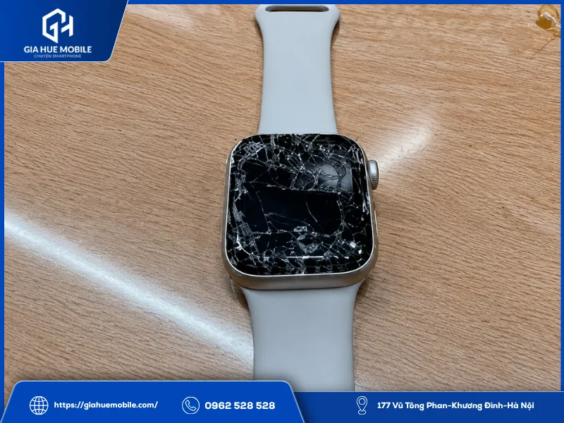 Đồng Hồ Apple Watch Nứt Vỡ Màn Hình Cần Thay Mới