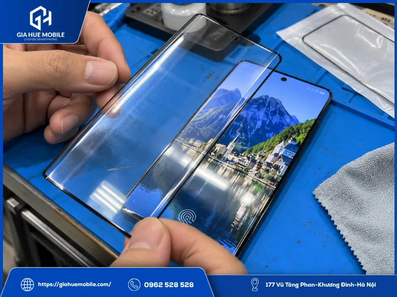 Kiểm tra mặt kính cong chất lượng tốt cho OPPO Find X7 Ultra