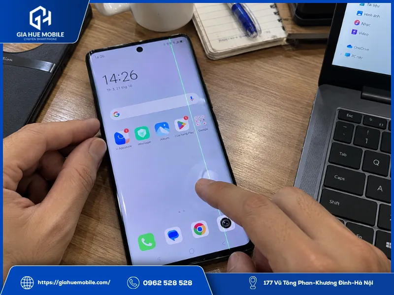 Kiểm tra sọc màn hình và cảm ứng Vivo X90 Pro trước khi mang đi sửa