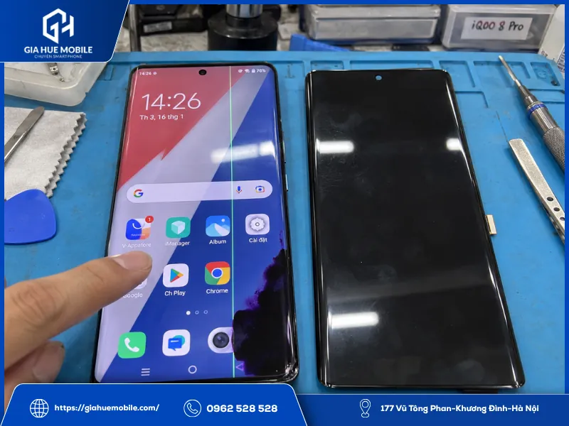 Vivo iQOO 8 Pro bị sọc và chảy mực màn hình