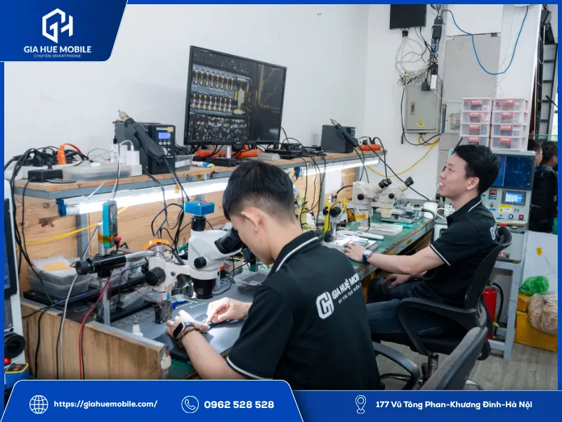 Kiểm tra điều kiện sửa sọc xanh trên màn hình OPPO Reno 14