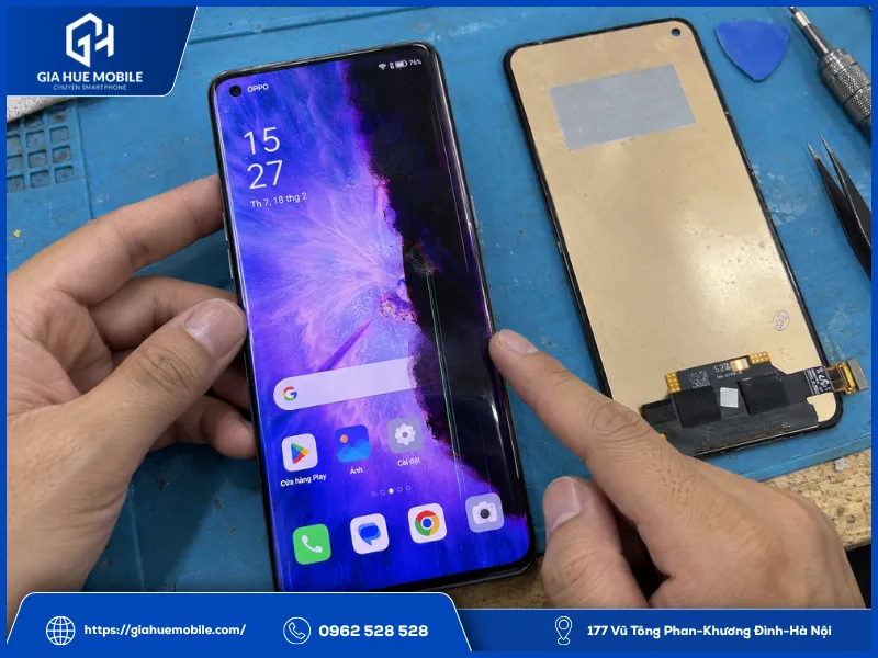 Kiểm tra OPPO Find X5 Pro để quyết định ép cáp hay thay màn hình