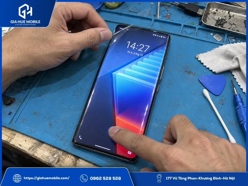 Kiểm tra lỗi vân tay iQOO 10 Pro sau khi thay màn hình