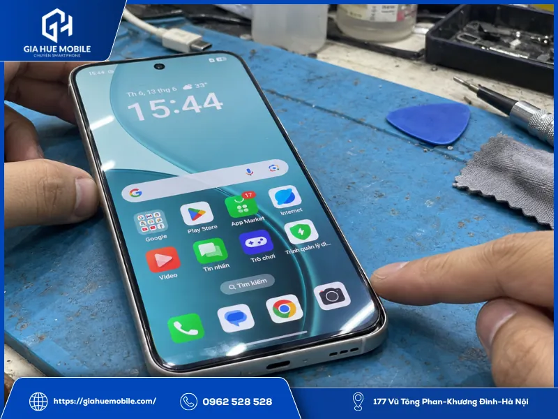 OPPO Reno 14 nóng máy hao pin sau thay màn và có dấu hiệu đội màn