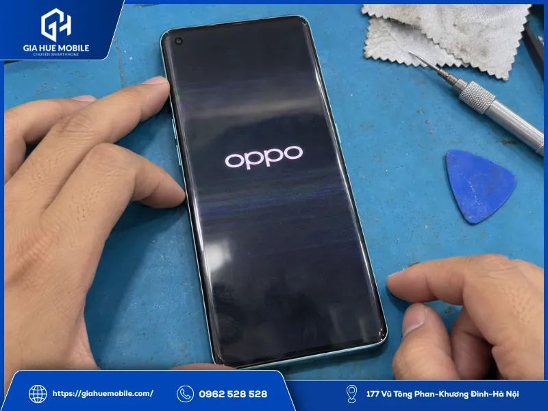 Kiểm tra OPPO Reno 6 Pro bị nhiễu ngay khi khởi động để phân biệt lỗi phần cứng