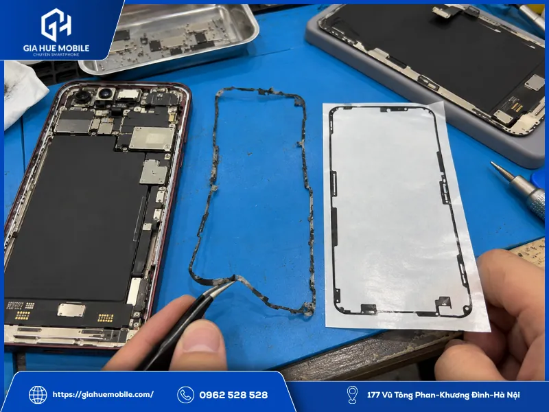 So sánh ron cũ và ron mới khi thay màn hình iPhone 18 Pro Max