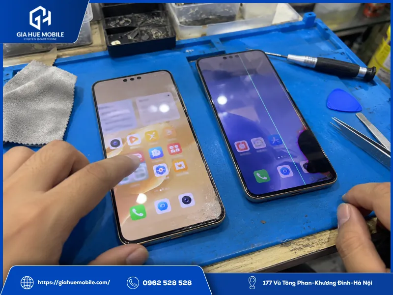 Kiểm tra Huawei vỡ kính, sọc và chảy mực trước khi sửa
